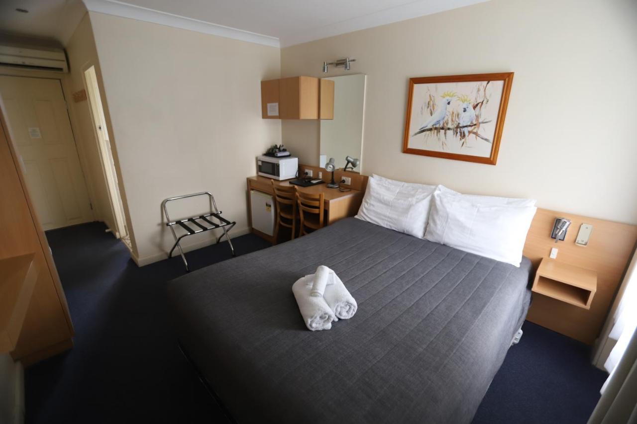 Townhouse Motel Cowra Dış mekan fotoğraf