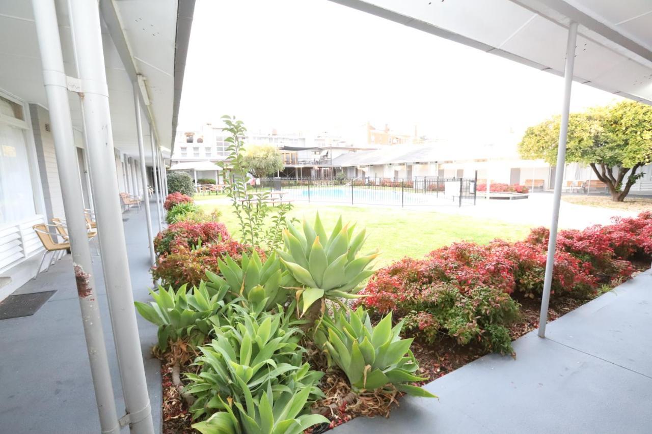 Townhouse Motel Cowra Dış mekan fotoğraf