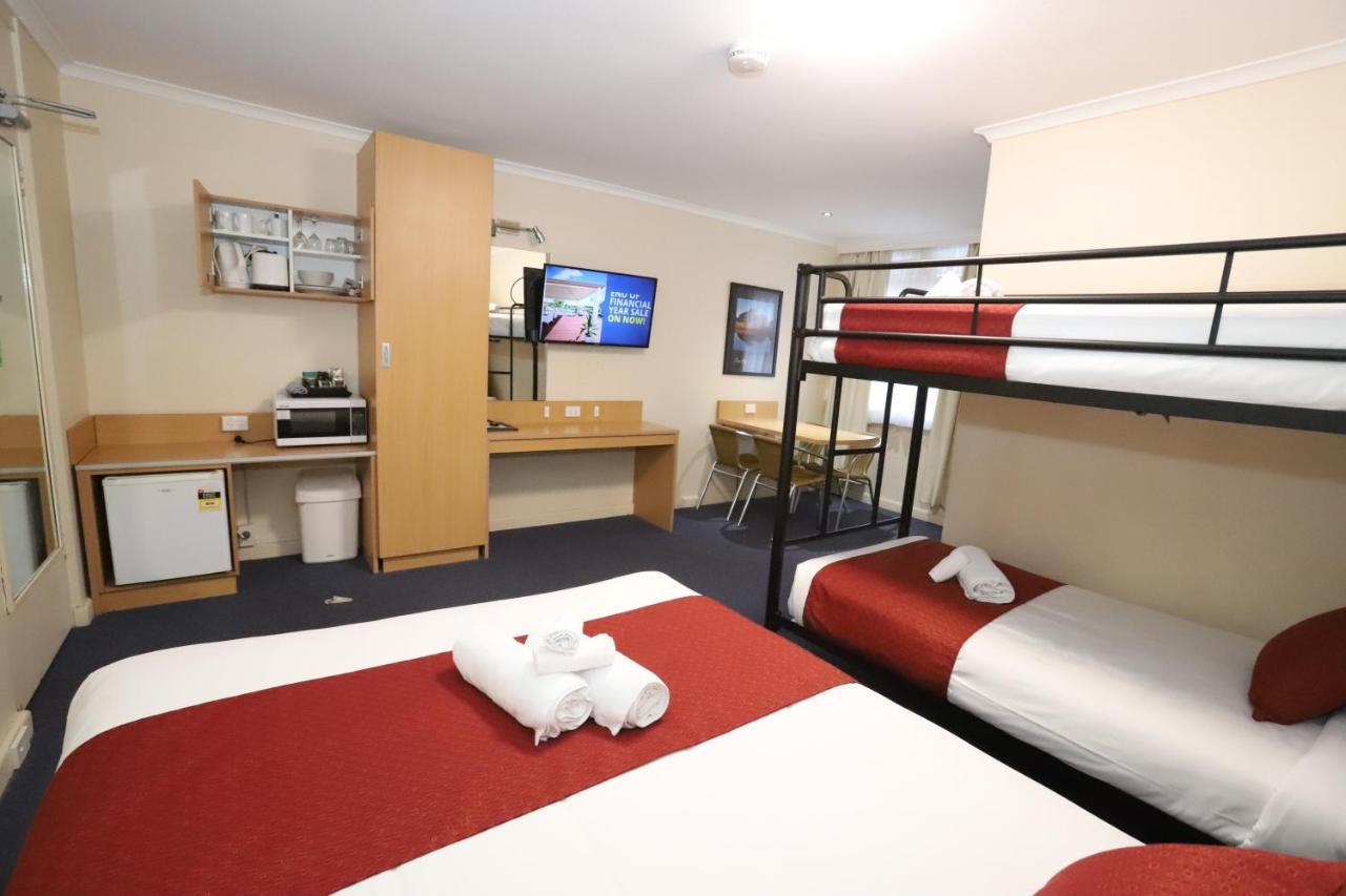 Townhouse Motel Cowra Dış mekan fotoğraf