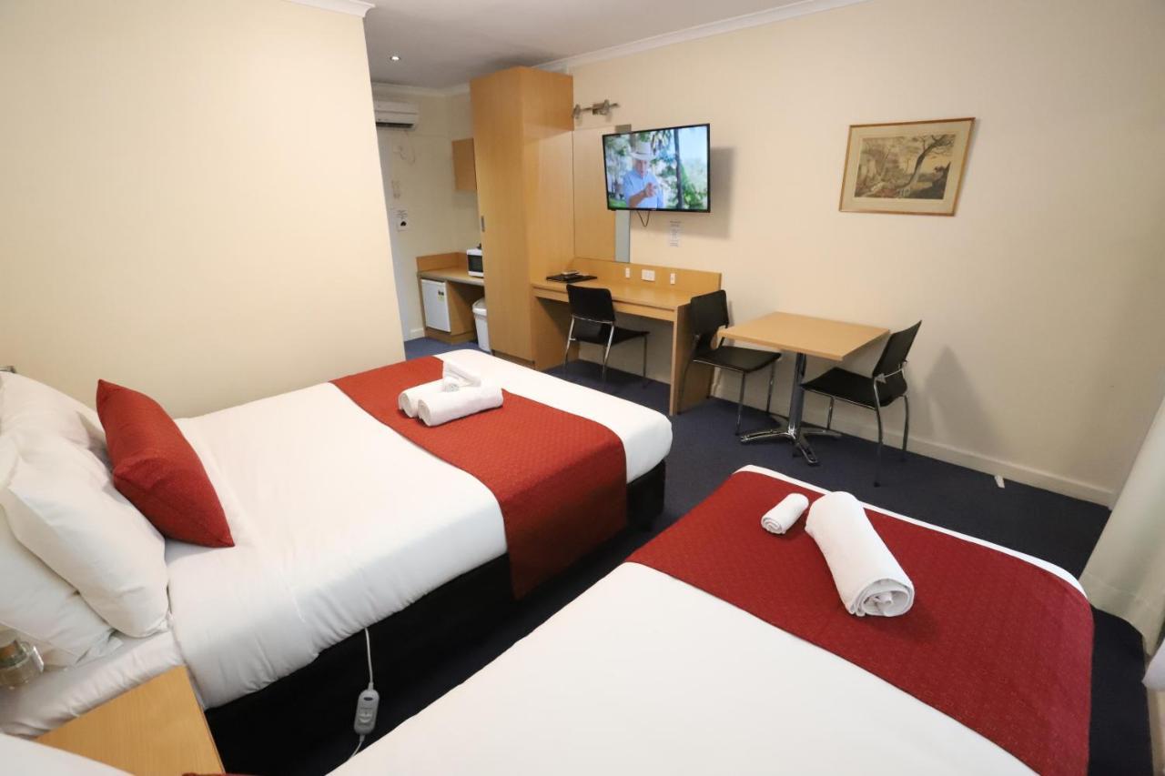 Townhouse Motel Cowra Dış mekan fotoğraf
