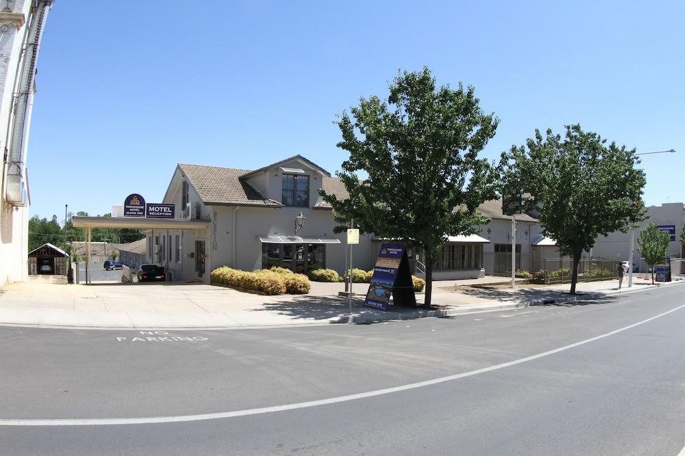 Townhouse Motel Cowra Dış mekan fotoğraf