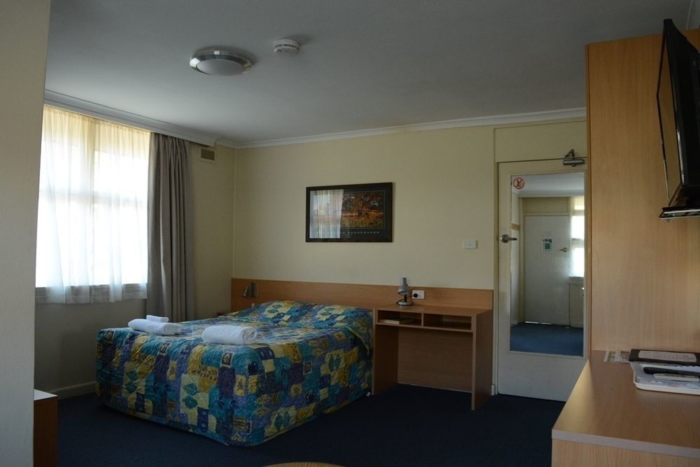 Townhouse Motel Cowra Dış mekan fotoğraf