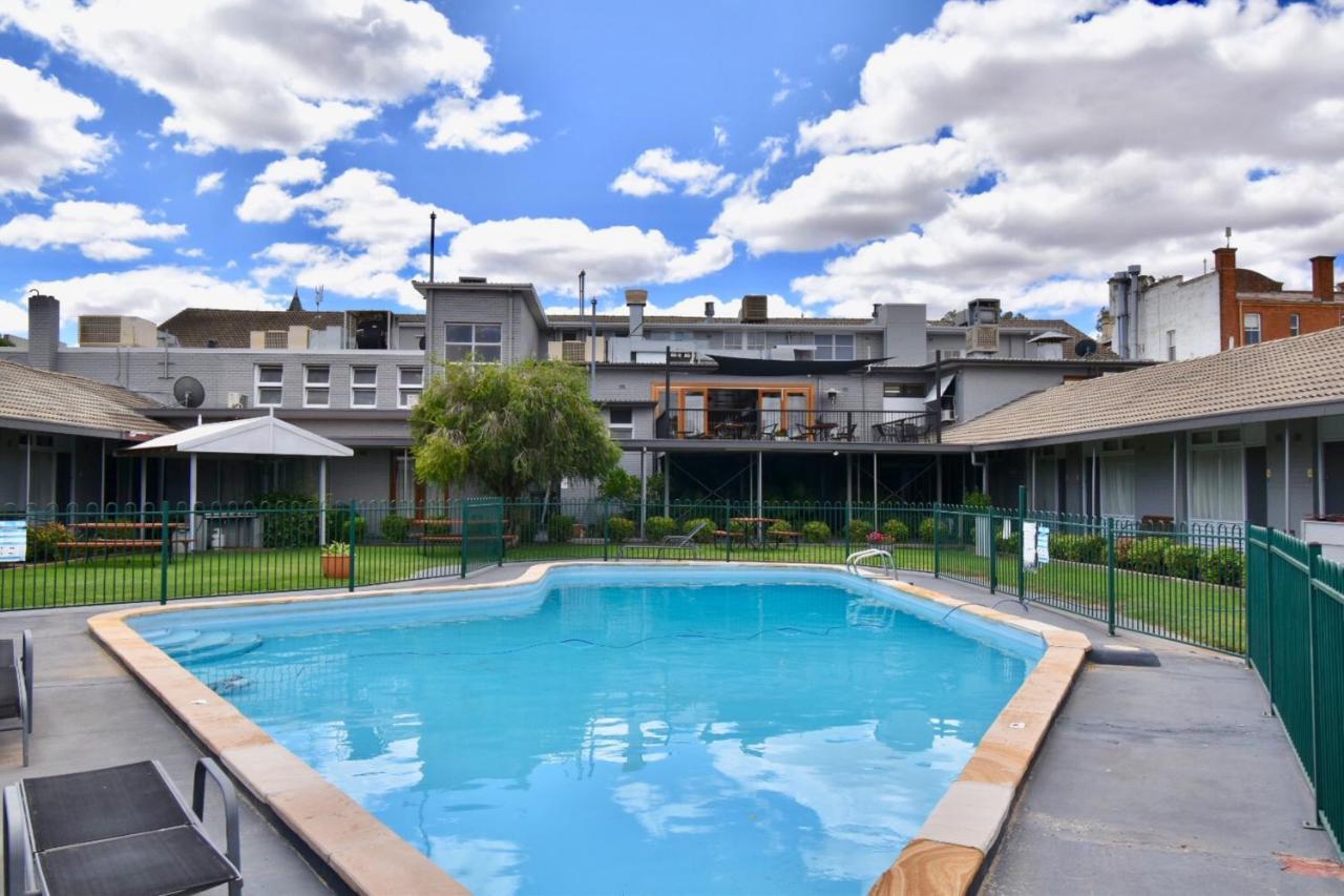 Townhouse Motel Cowra Dış mekan fotoğraf